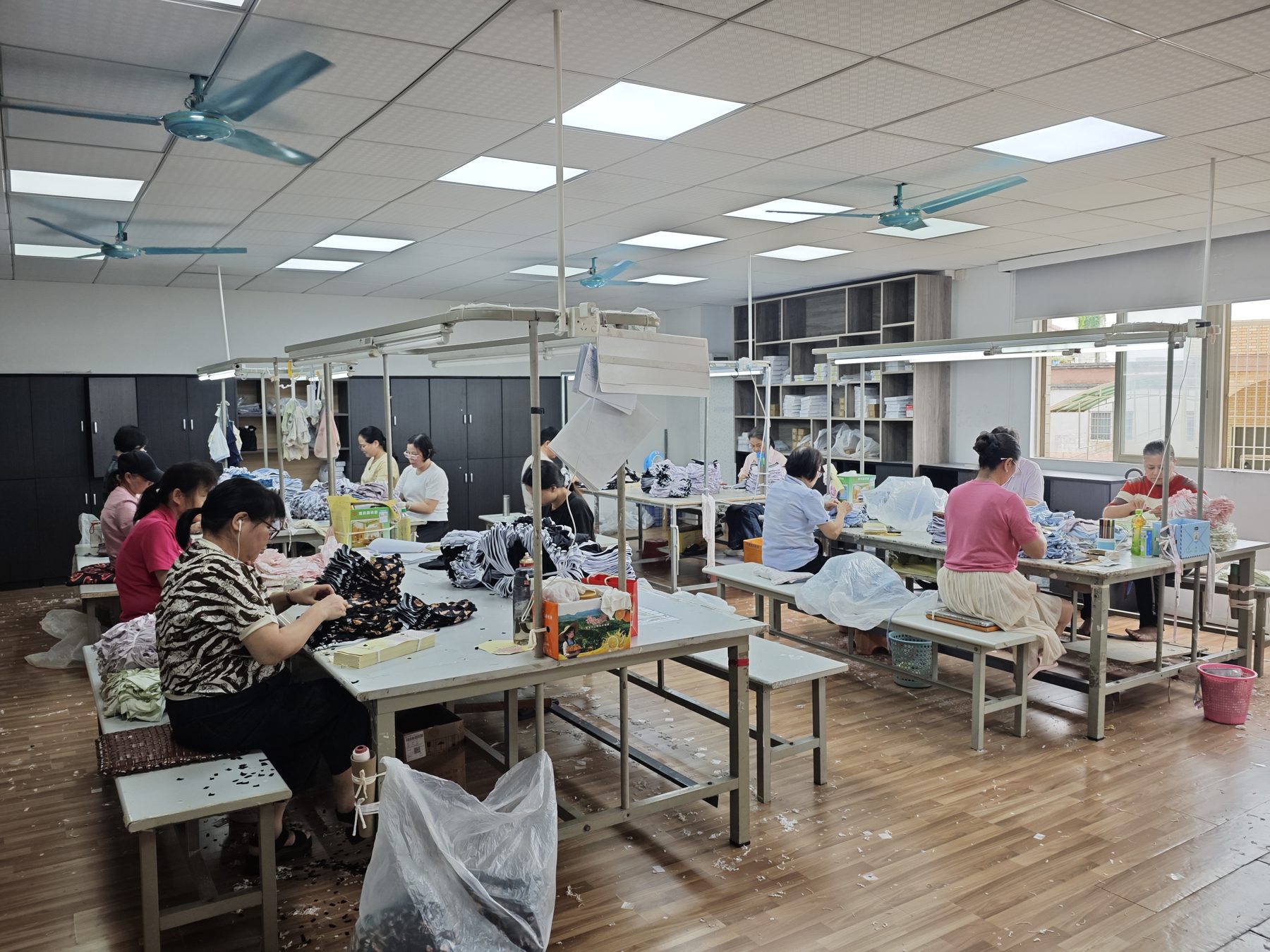 Yinglang Garments quality inspection area